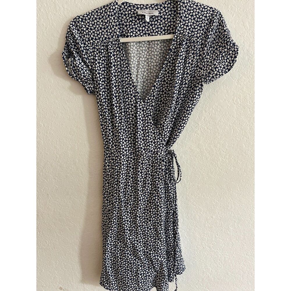 & Other Stories Women's Wrap Around Mini Dress Short-Sleeved w/ Floral Size US6